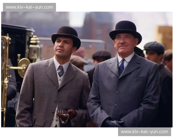 绝响2009:红与紫的意志巅峰,那场关于青春、铁血与不屈的终极对垒 绝响2009:红与紫的意志巅峰,那场关于青春、铁血与不屈的终极对垒